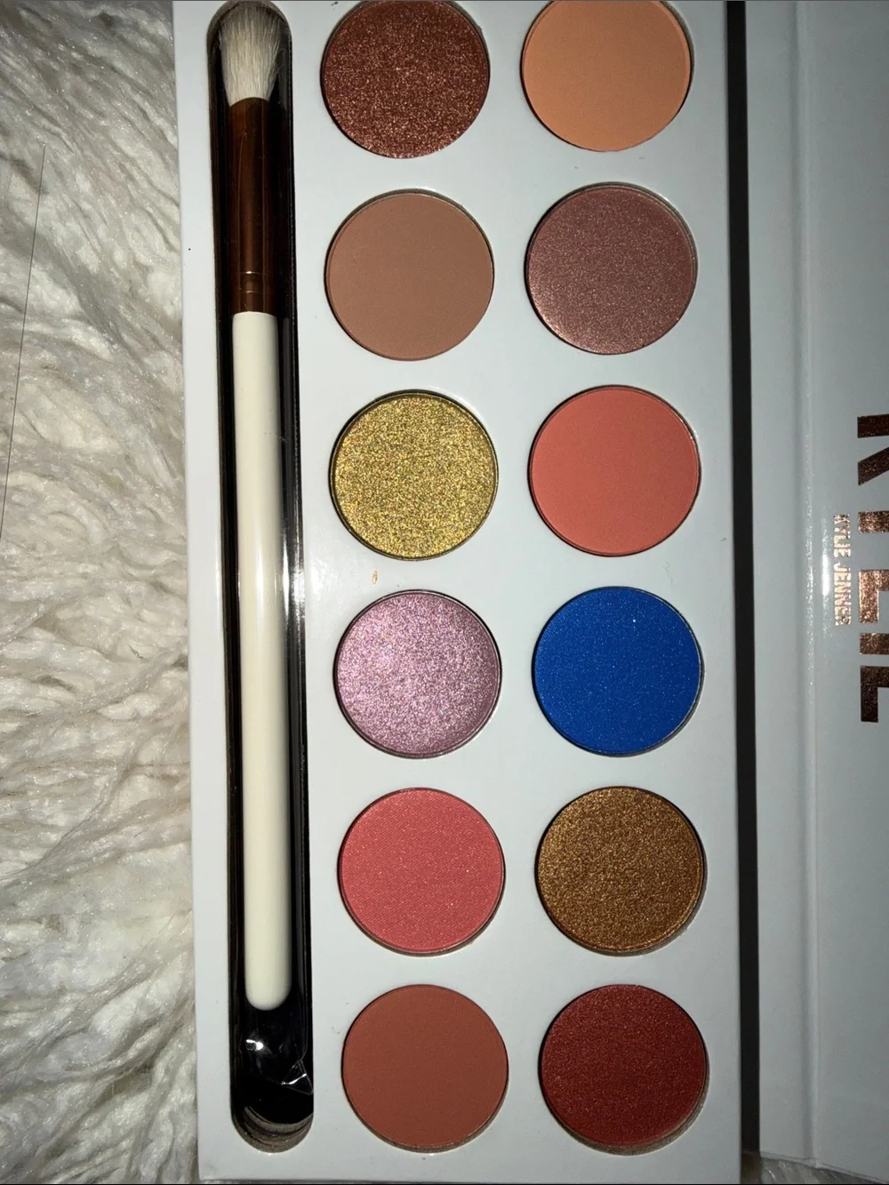 Kylie Cosmetics perfect metallic logo